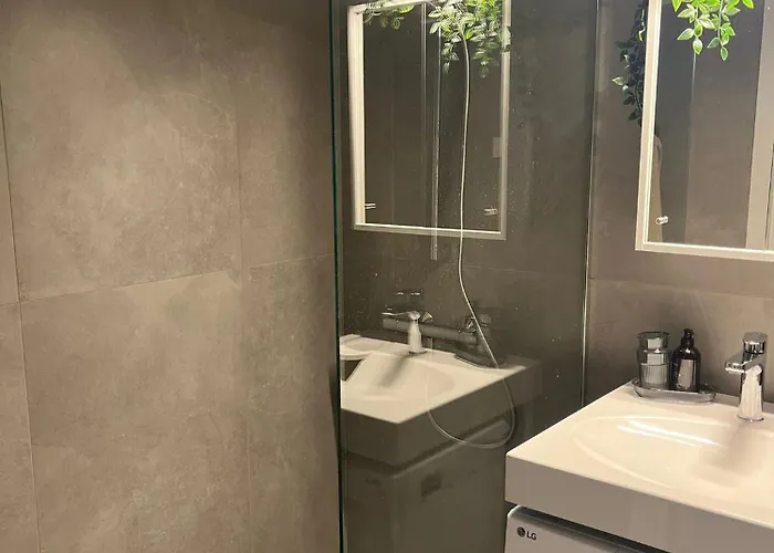 Riverside Escape Lucavsala, Close To Center Lägenhet *